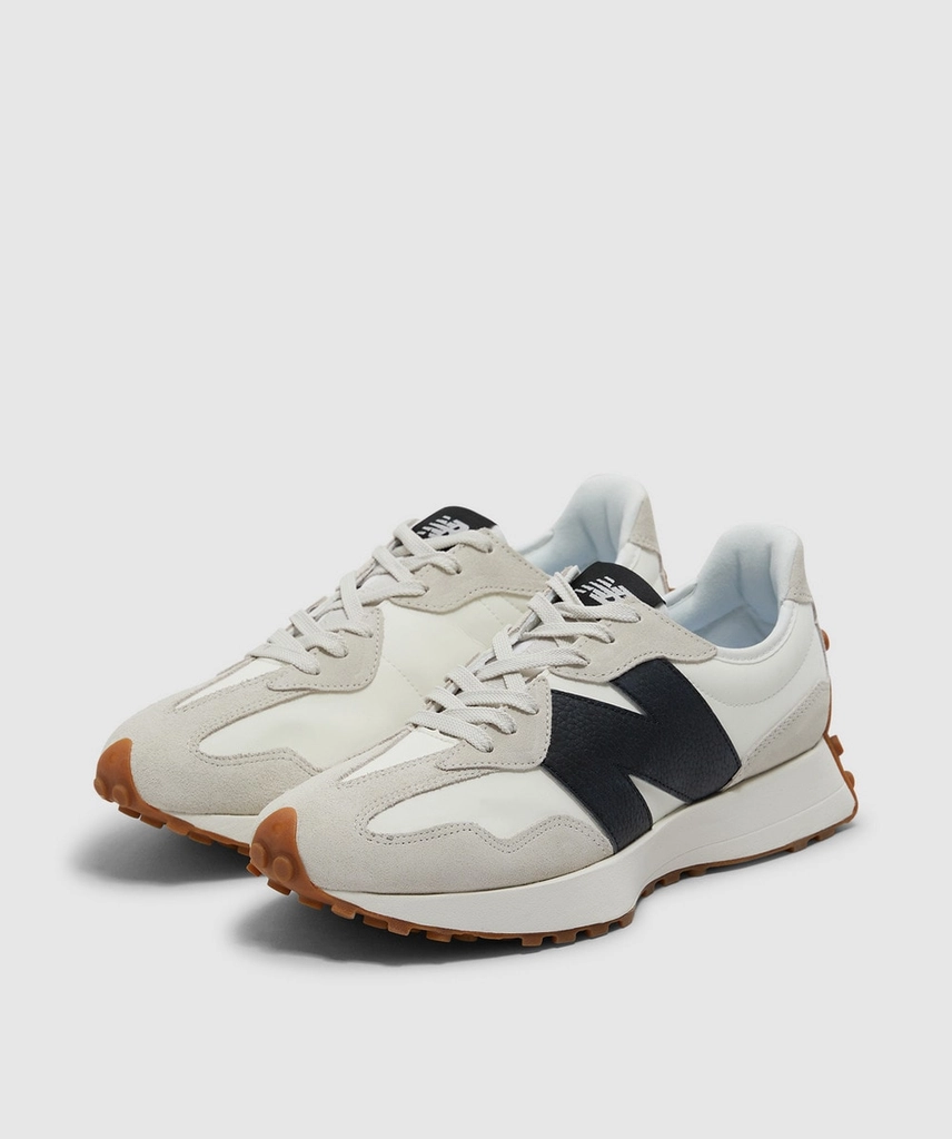 New Balance 327 sneaker